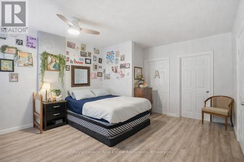 51 Wellington Street N, Hamilton, ON - Indoor Photo Showing Bedroom