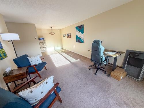 215-2515 12Th Street, Cranbrook, BC - Indoor