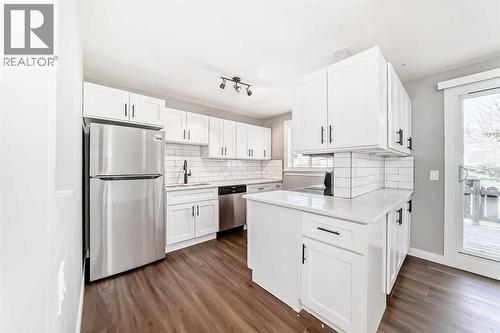 3613 28A Avenue Se, Calgary, AB - Indoor Photo Showing Kitchen