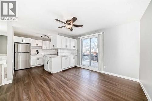 3613 28A Avenue Se, Calgary, AB - Indoor Photo Showing Kitchen