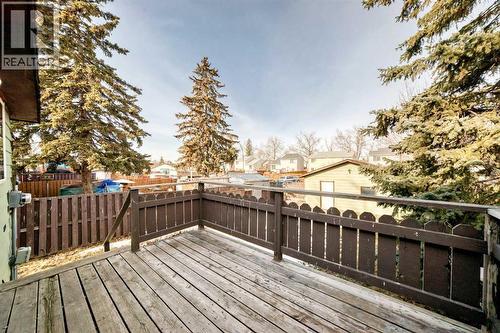 3613 28A Avenue Se, Calgary, AB - Outdoor