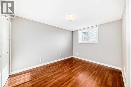 3613 28A Avenue Se, Calgary, AB - Indoor Photo Showing Other Room