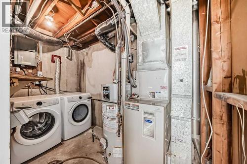 3613 28A Avenue Se, Calgary, AB - Indoor Photo Showing Laundry Room
