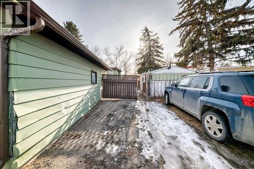 3613 28A Avenue Se, Calgary, AB - Outdoor With Exterior