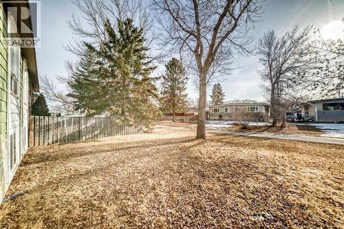 3613 28A Avenue Se, Calgary, AB - Outdoor
