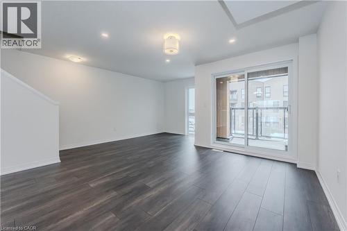 19 Urbane Boulevard, Kitchener, ON - Indoor Photo Showing Other Room