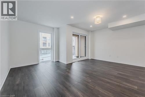 19 Urbane Boulevard, Kitchener, ON - Indoor Photo Showing Other Room