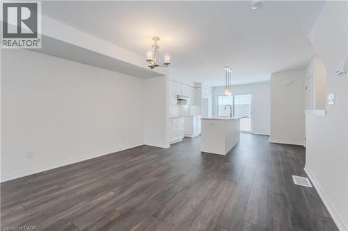 19 Urbane Boulevard, Kitchener, ON - Indoor Photo Showing Kitchen