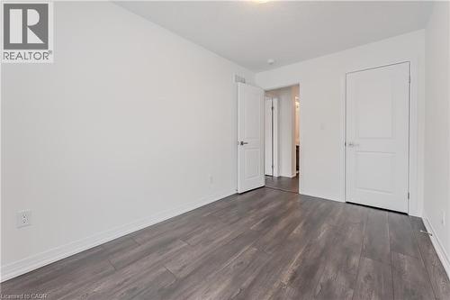 19 Urbane Boulevard, Kitchener, ON - Indoor Photo Showing Other Room