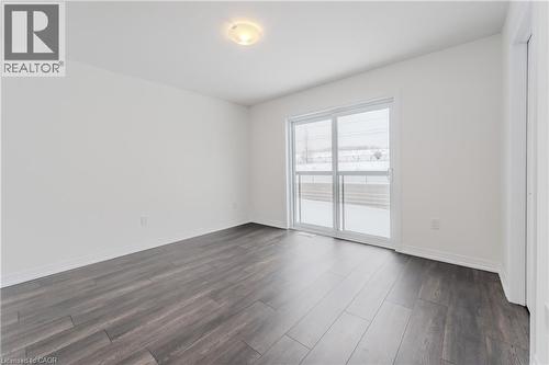19 Urbane Boulevard, Kitchener, ON - Indoor Photo Showing Other Room