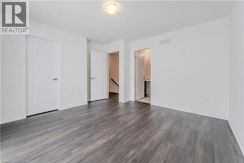 19 Urbane Boulevard, Kitchener, ON - Indoor Photo Showing Other Room