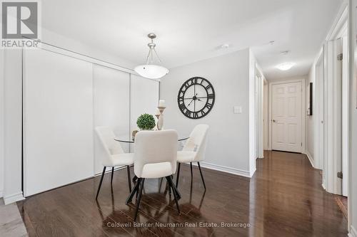 209 - 45 Kingsbury Square, Guelph (Pineridge/Westminster Woods), ON - Indoor Photo Showing Dining Room
