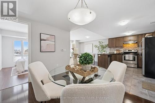 209 - 45 Kingsbury Square, Guelph (Pineridge/Westminster Woods), ON - Indoor Photo Showing Dining Room