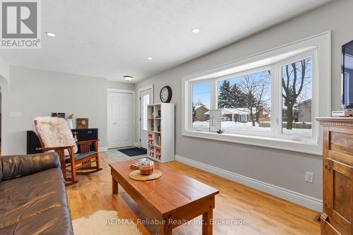 Living room - 116 Oxford Street, Goderich (Goderich (Town)), ON - Indoor Photo Showing Living Room