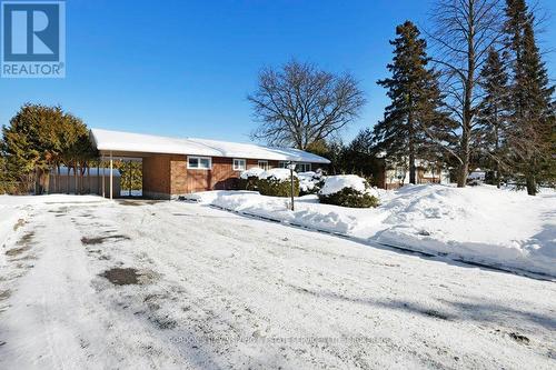 7 ATTWOOD CRESCENT  Ottawa, ON K2E 5B1