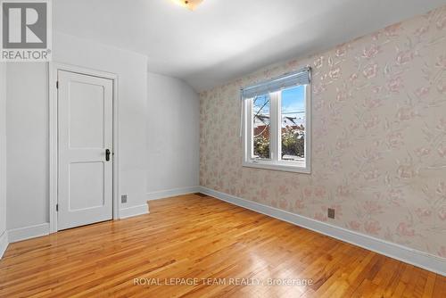 242 Fairmont Avenue, Ottawa, ON - Indoor Photo Showing Other Room