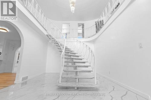 1444 Normandy Crescent, Ottawa, ON - Indoor Photo Showing Other Room