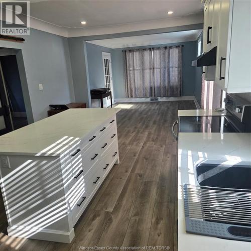 567 Oak, Windsor, ON - Indoor