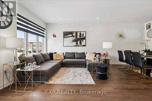 Large Family Room - 29 Briar Court, Halton Hills, ON - Indoor Photo Showing Living Room
