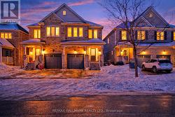 52 ACORN LANE  Bradford West Gwillimbury, ON L3Z 0H6