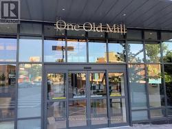 519 - 1 OLD MILL DRIVE  Toronto, ON M6S 0A1