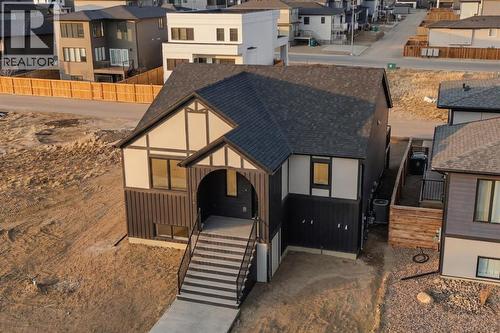 383 Caledonia Boulevard W, Lethbridge, AB - Outdoor