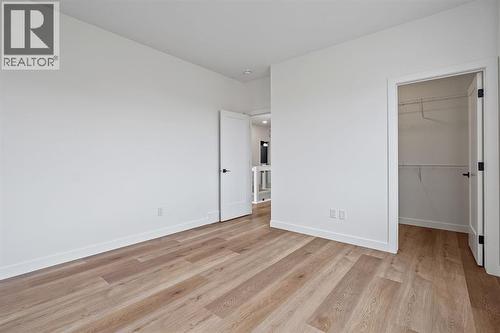 383 Caledonia Boulevard W, Lethbridge, AB - Indoor Photo Showing Other Room