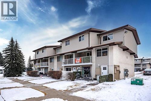 424, 200 Brookpark Drive SW  Calgary, AB T2W 3E5