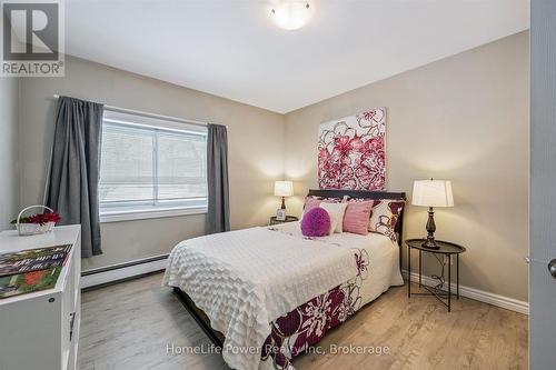 Unit A - 319 Victoria Street S, Kitchener, ON - Indoor Photo Showing Bedroom