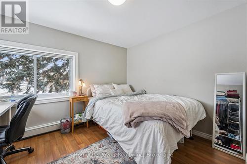 Unit B - 319 Victoria Street S, Kitchener, ON - Indoor Photo Showing Bedroom
