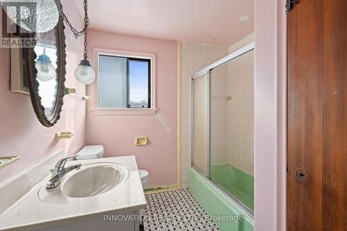 1751 Baseline Road, Ottawa, ON - Indoor Photo Showing Bathroom