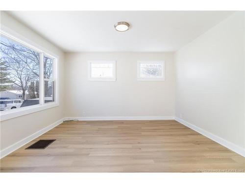 155 Wallace Ave, Fredericton, NB 