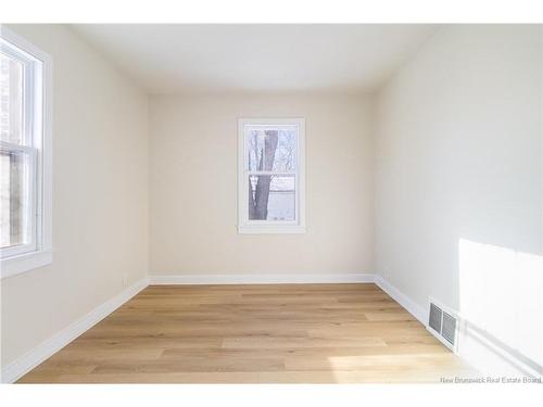 155 Wallace Ave, Fredericton, NB 