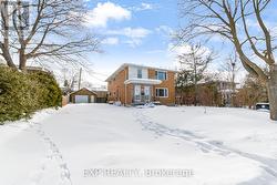 MAIN UNIT - 1023 EAGLE DRIVE  London South, ON N5Z 3H4