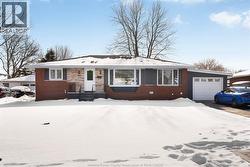 310 MARTIN LANE  Lasalle, ON N9J 2M3