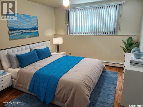 8 320 13Th Avenue Ne, Swift Current, SK - Indoor Photo Showing Bedroom