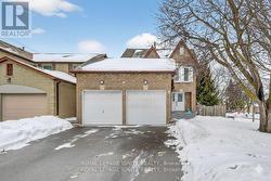 4 MILLINGTON CRESCENT  Ajax, ON L1T 1R1
