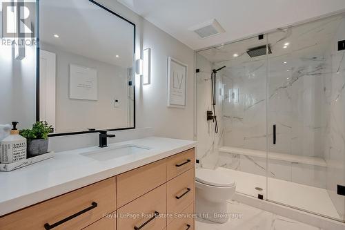 111 Judith Crescent, Hamilton (Ancaster), ON - Indoor Photo Showing Bathroom