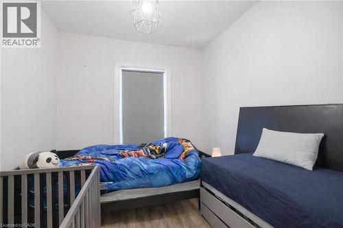 51 Wellington Street N, Hamilton, ON - Indoor Photo Showing Bedroom