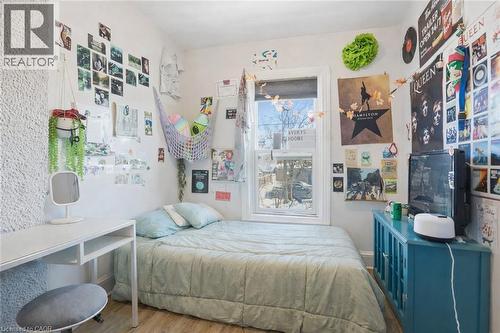 51 Wellington Street N, Hamilton, ON - Indoor Photo Showing Bedroom