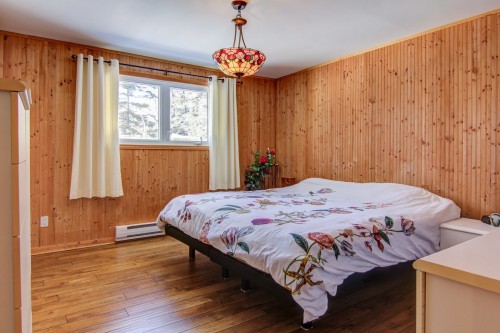 Chambre à coucher principale - 4465 Ch. De La Rivière-Aux-Sables, Saguenay (Lac-Kénogami), QC - Indoor Photo Showing Bedroom