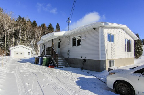 Entrée extérieure - 4465 Ch. De La Rivière-Aux-Sables, Saguenay (Lac-Kénogami), QC - Outdoor