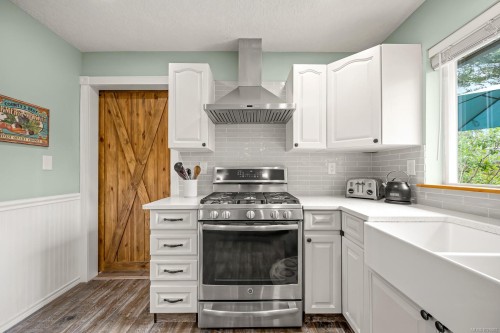 3879 Wavecrest Rd, Campbell River, BC 