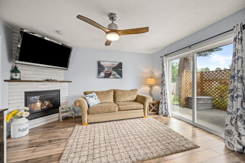 3879 Wavecrest Rd, Campbell River, BC 