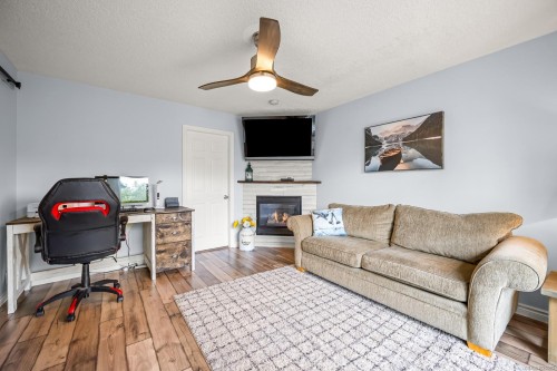 3879 Wavecrest Rd, Campbell River, BC 