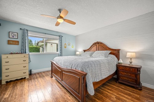 3879 Wavecrest Rd, Campbell River, BC 