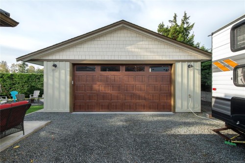3879 Wavecrest Rd, Campbell River, BC 