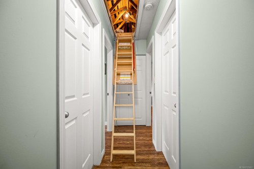 3879 Wavecrest Rd, Campbell River, BC 