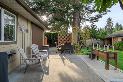 3879 Wavecrest Rd, Campbell River, BC 