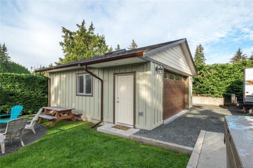 3879 Wavecrest Rd, Campbell River, BC 